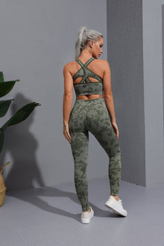 New camouflage seamless cropped pants with tiger pattern fitness pants, yoga suit, bra, and pants set